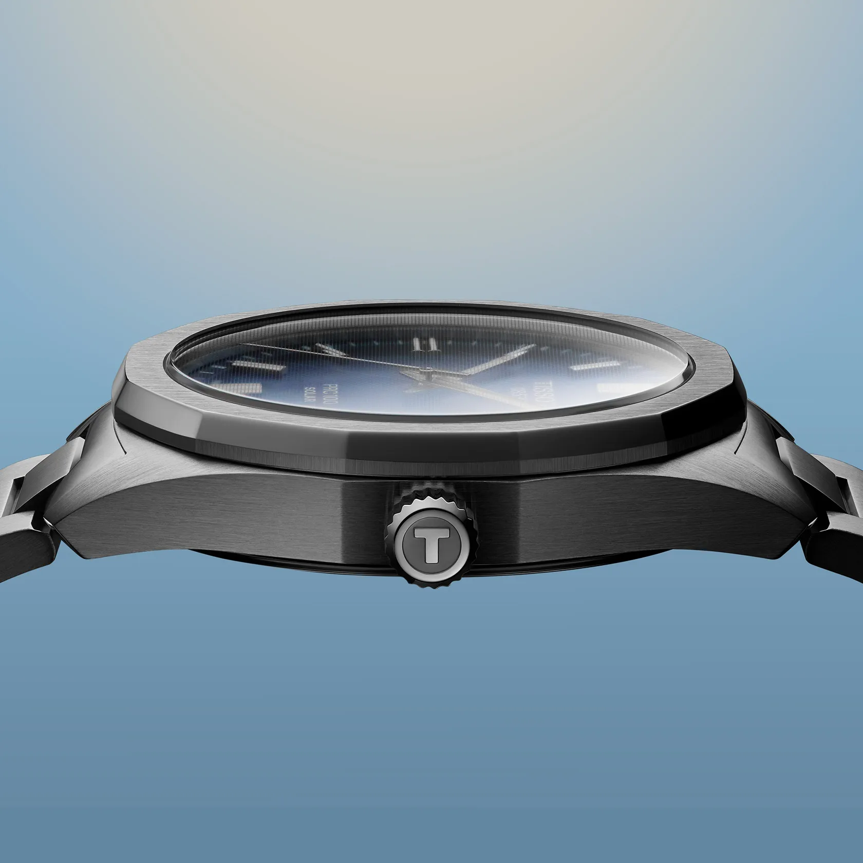 天梭PRC 100 Solar太陽能系列腕錶39mm watch on a colored background