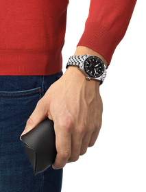 Simulation of the watch Tissot PR516 38mm on a wrist