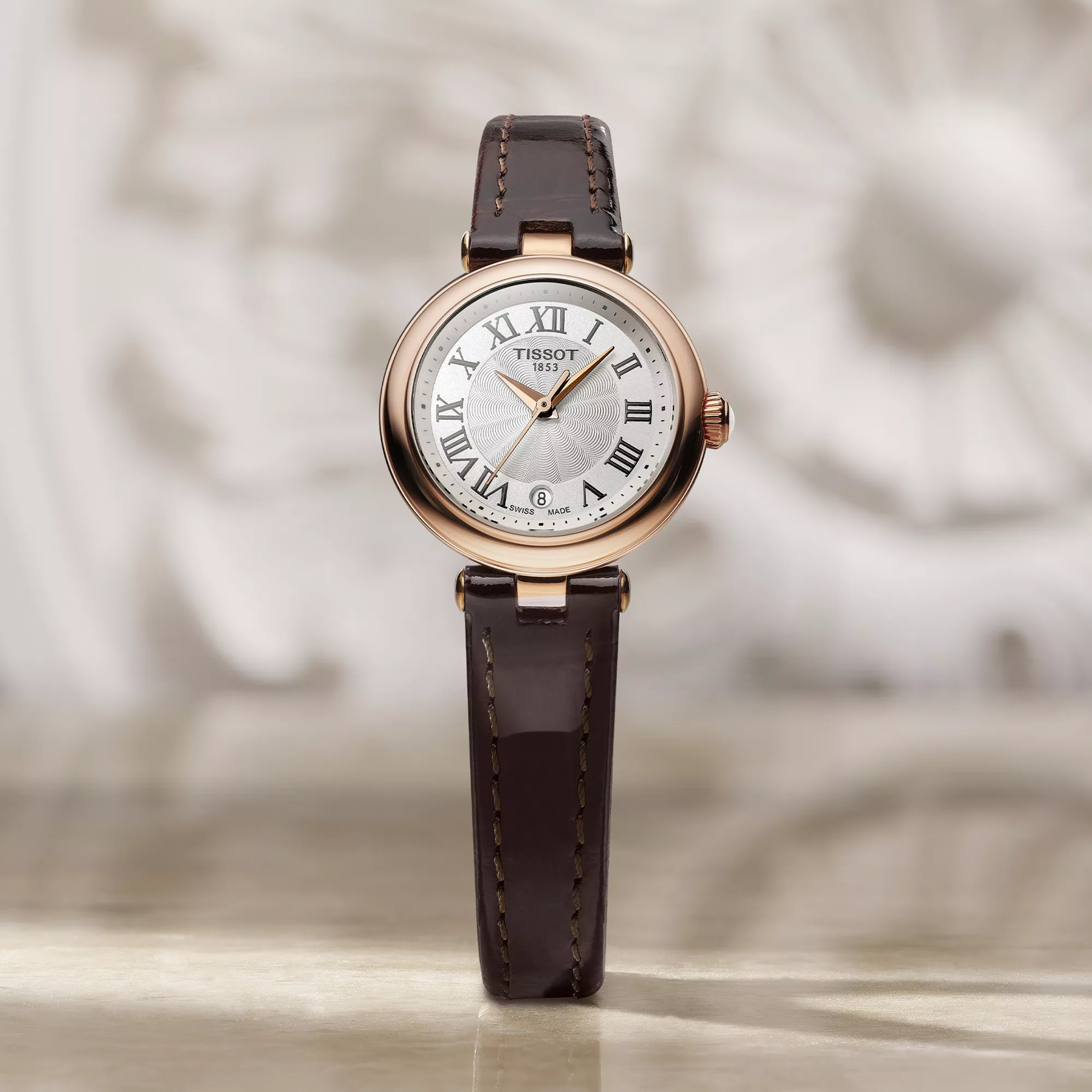 Tissot Bellissima 26mm montre sur fond color&eacute;