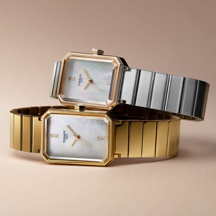 Montres Tissot SRV avec cadran nacr&eacute; et bracelets en acier dor&eacute; et argent&eacute;