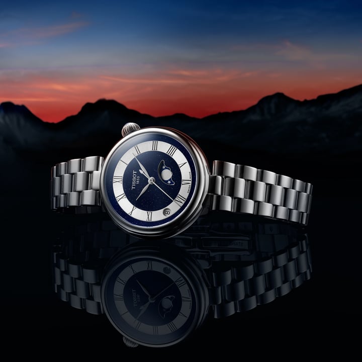 The Desir at dawn in front of sun rising with mountains in the background